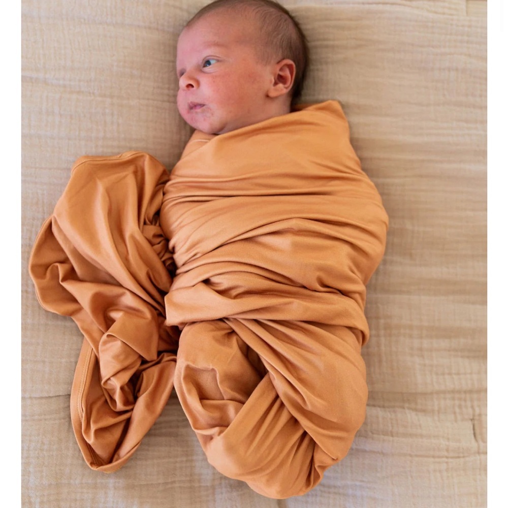 Cozys MUSTARD YELLOW SOLID | SWADDLE - Picture 2 of 2